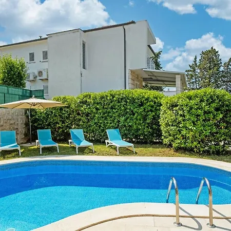 Dane, Private Pool, Near Hula Hula, Free Breakfast - Direct Landlord * 赫瓦尔