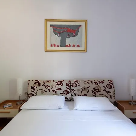 Dane, Private Pool, Near Hula Hula, Free Breakfast - Direct Landlord * 赫瓦尔