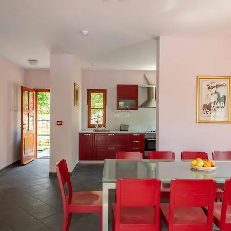 别墅 Dane, Private Pool, Near Hula Hula, Free Breakfast - Direct Landlord *