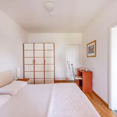 Villa Dane, Private Pool, Near Hula Hula, Free Breakfast - Direct Landlord Hvar Town