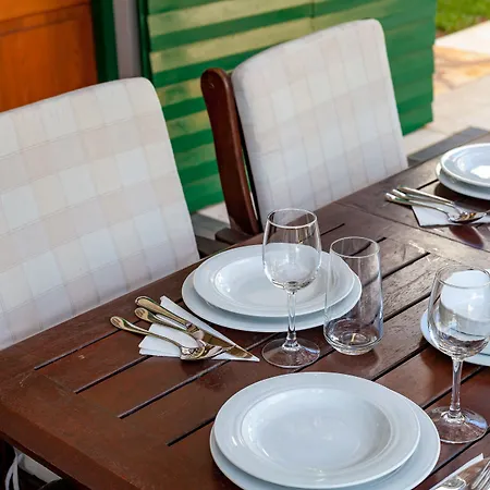 Dane, Private Pool, Near Hula Hula, Free Breakfast - Direct Landlord 赫瓦尔