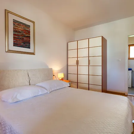 Dane, Private Pool, Near Hula Hula, Free Breakfast - Direct Landlord 别墅 赫瓦尔