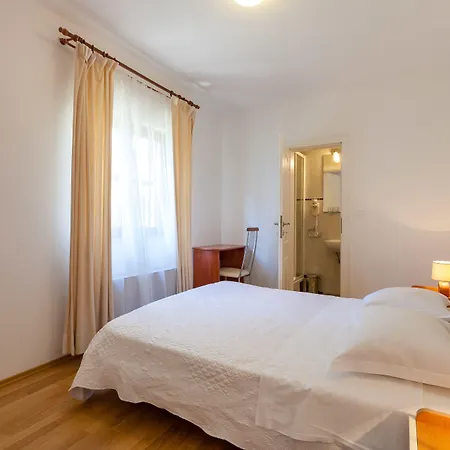 Dane, Private Pool, Near Hula Hula, Free Breakfast - Direct Landlord * Hvar Town