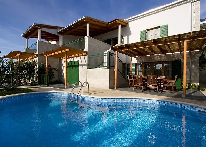 Villa Dane, Private Pool, Near Hula Hula, Free Breakfast - Direct Landlord Hvar Town